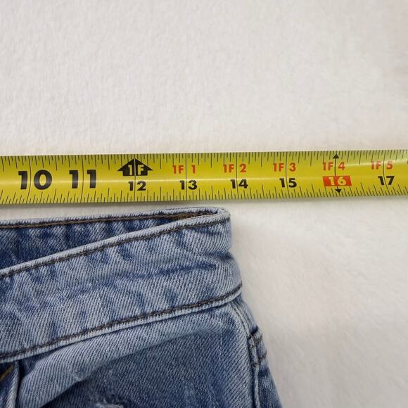 Joe's Jeans Women's Relaxed Fit Light Wash Fray Hem Blue Denim Size 26 Cropped - Picture 9 of 9